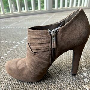 Brown Gianni Bini bootie heels